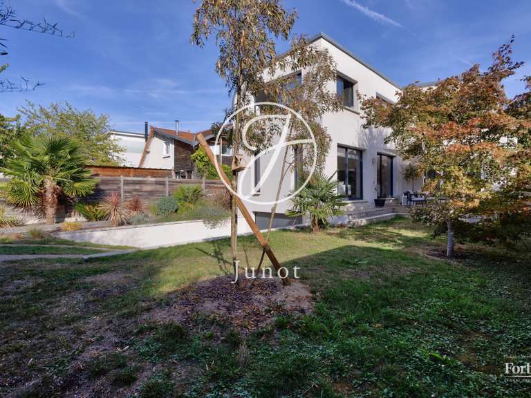 Maison Croissy-sur-Seine - 5 chambres - 159m²