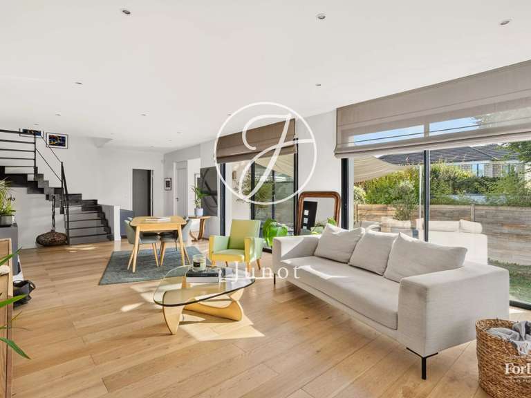 Maison Croissy-sur-Seine - 5 chambres - 159m²
