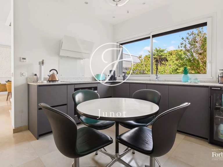 Maison Croissy-sur-Seine - 3 chambres - 102m²