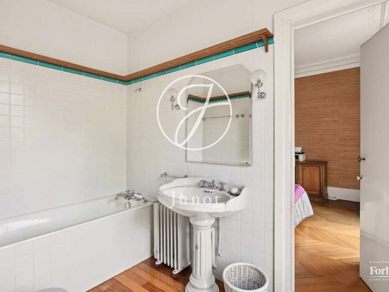 Maison Chatou - 7 chambres - 311m²