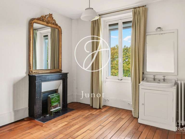 Maison Chatou - 7 chambres - 311m²