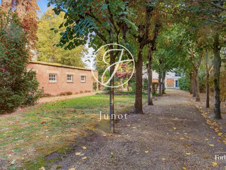 Maison Chatou - 7 chambres - 311m²