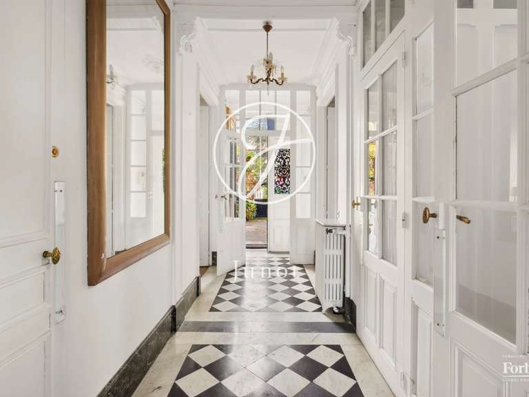 Maison Chatou - 7 chambres - 311m²
