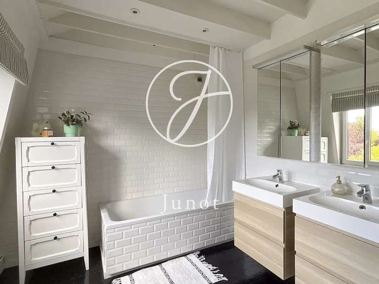 Maison Mouvaux - 3 chambres - 158m²