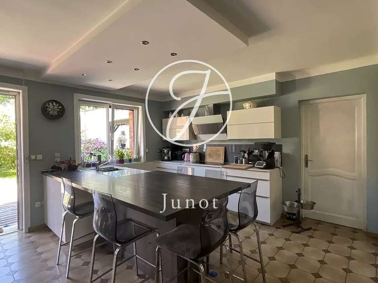 House Roncq - 5 bedrooms - 291m²