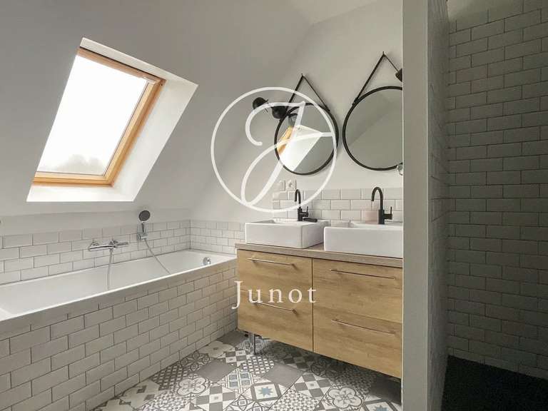 Maison Lesquin - 3 chambres - 147m²