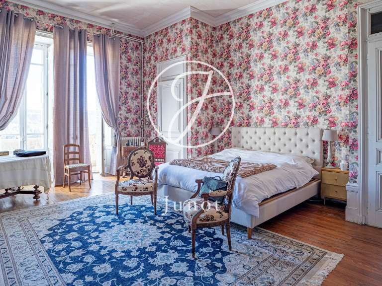 Maison Jujurieux - 15 chambres - 1005m²