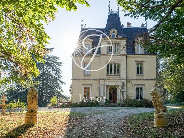 Maison Jujurieux - 15 chambres - 1005m²