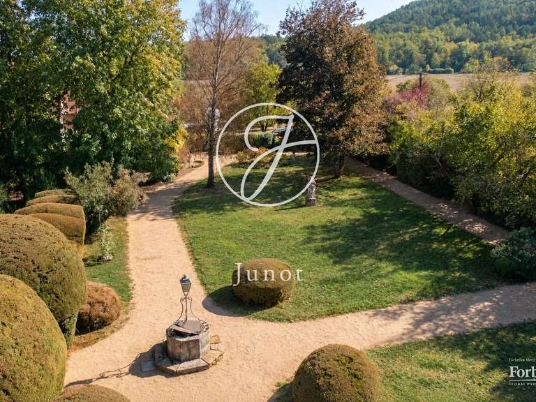 Maison Vézelay - 10 chambres - 554m²