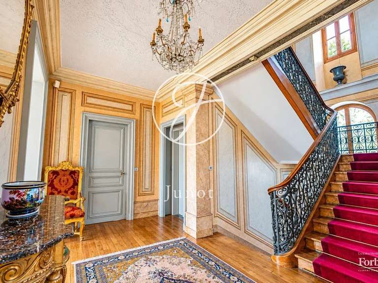 Maison Joigny - 4 chambres - 440m²