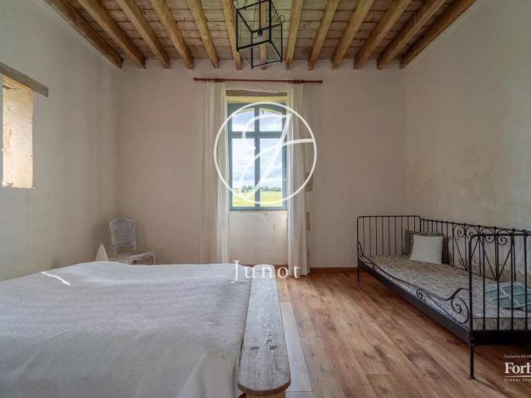 Maison Saint-Saulge - 9 chambres - 410m²