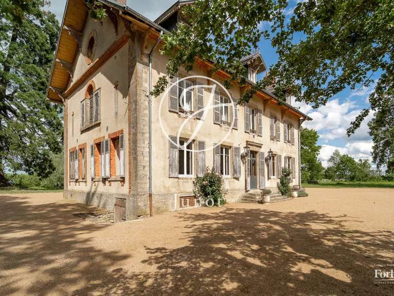 Maison Saint-Saulge - 9 chambres - 410m²