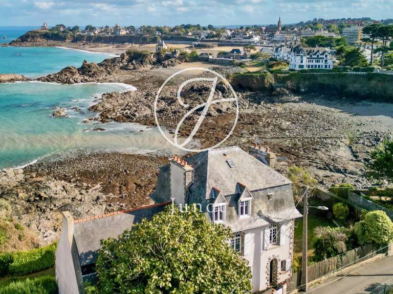 House with Sea view Saint-Quay-Portrieux - 8 bedrooms - 204m²