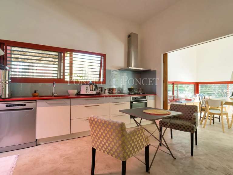 Maison Castelnau-le-Lez - 5 chambres - 221m²