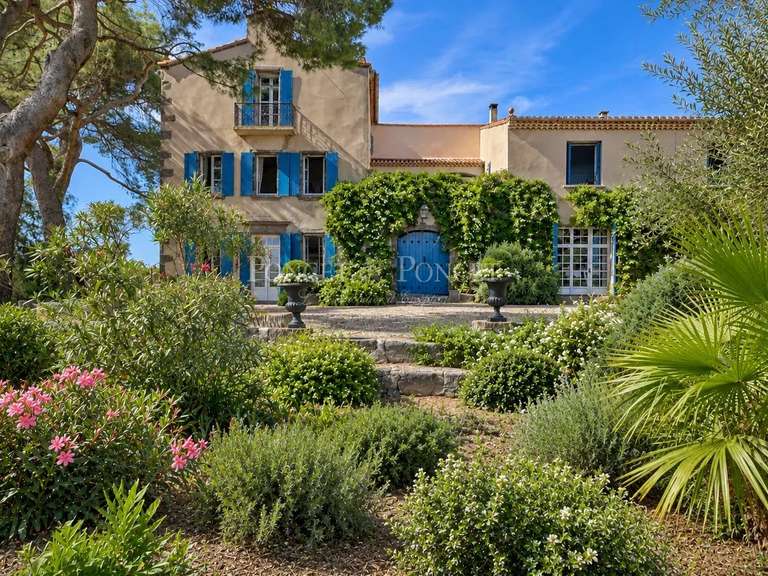House Agde - 11 bedrooms - 430m²