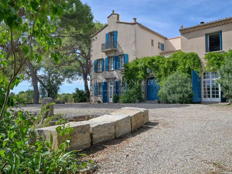 House Agde - 11 bedrooms - 430m²