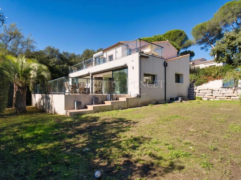 Maison Castelnau-le-Lez - 4 chambres - 201m²