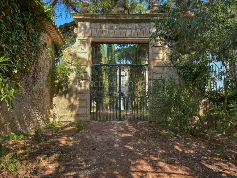 House Pézenas - 600m²