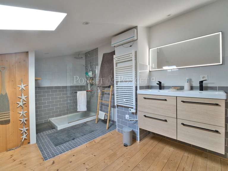 House Saint-Clément-de-Rivière - 4 bedrooms - 145m²