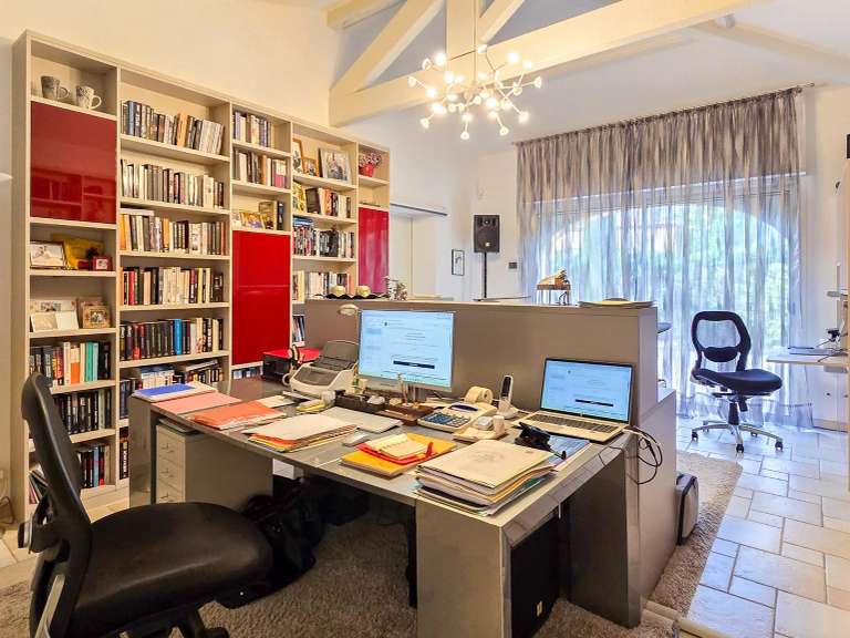 Maison Fréjus - 4 chambres - 223m²