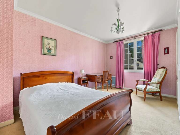Maison Jouy-en-Josas - 5 chambres - 140m²