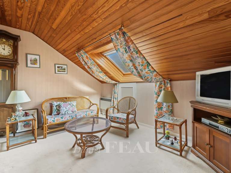 Maison Jouy-en-Josas - 5 chambres - 140m²