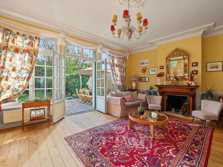 Maison Rocquencourt - 7 chambres - 213m²
