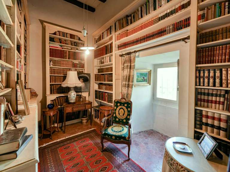 Maison Uzès - 14 chambres - 1029m²