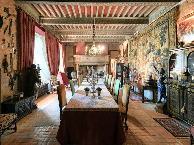 Maison Uzès - 14 chambres - 1029m²