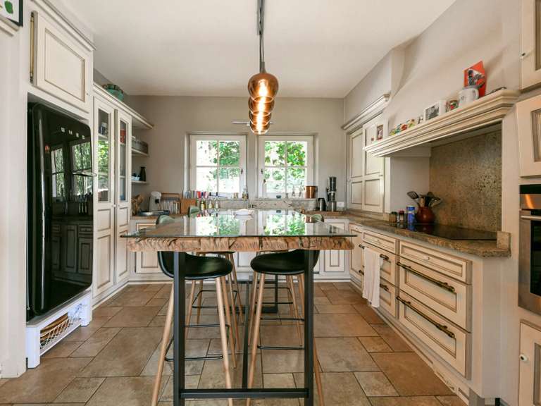 Maison Uzès - 4 chambres - 190m²