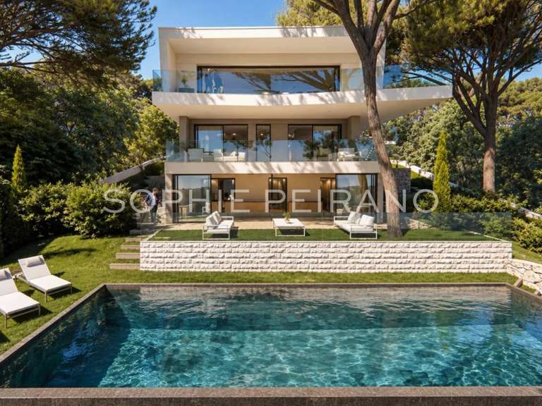 Maison Cap-d-antibes - 4 chambres - 262m²