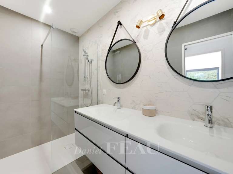 Maison Marseille 7e - 4 chambres - 209m²