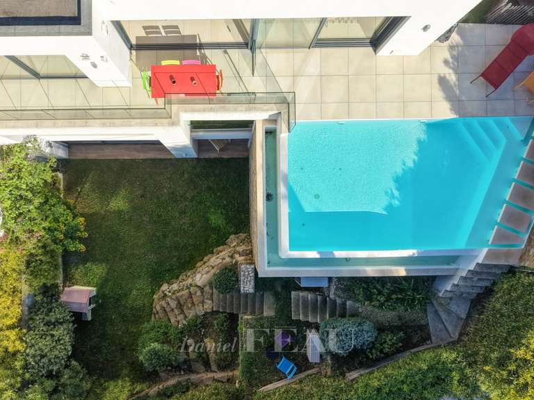 Maison Marseille 7e - 4 chambres - 209m²