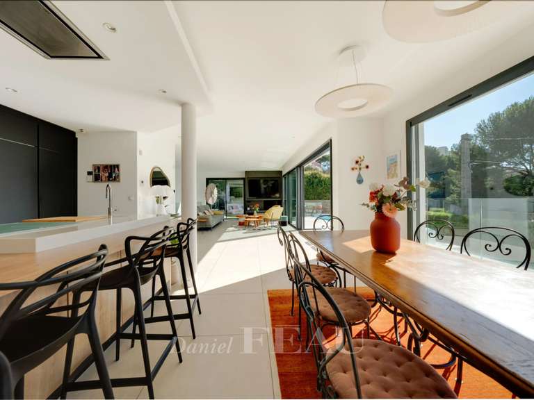 Maison Marseille 7e - 4 chambres - 209m²