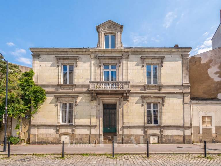 Maison Nantes Centre Ville - 6 chambres - 290m²