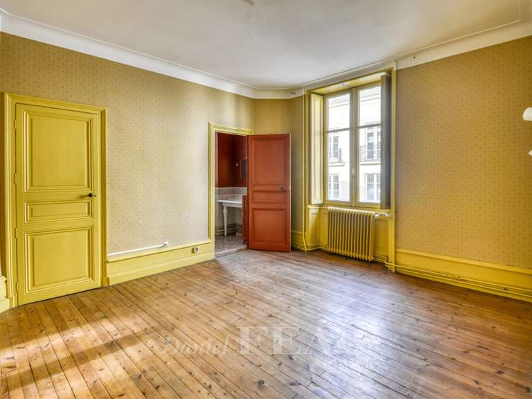 Maison Nantes Centre Ville - 6 chambres - 290m²