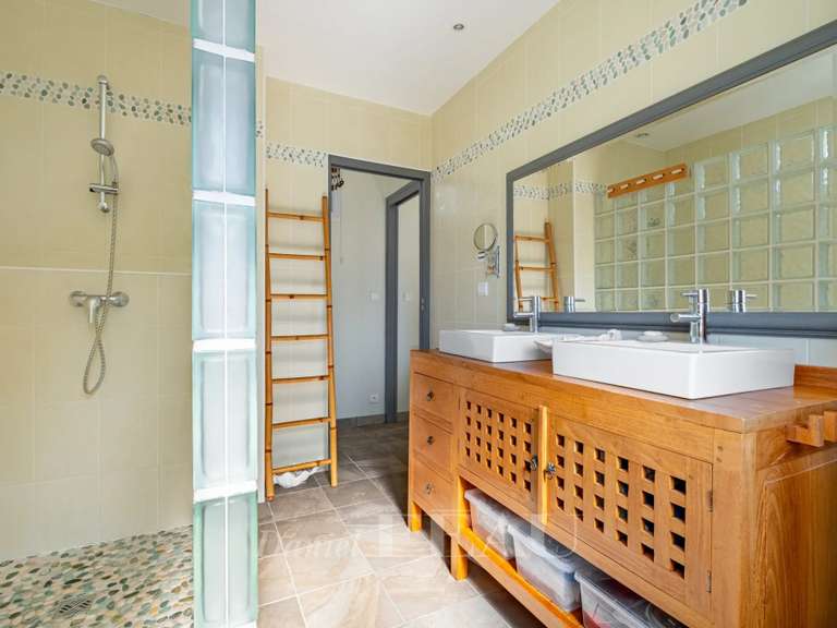 House Pornic - 5 bedrooms - 240m²