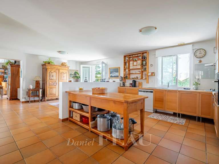 House Pornic - 5 bedrooms - 240m²