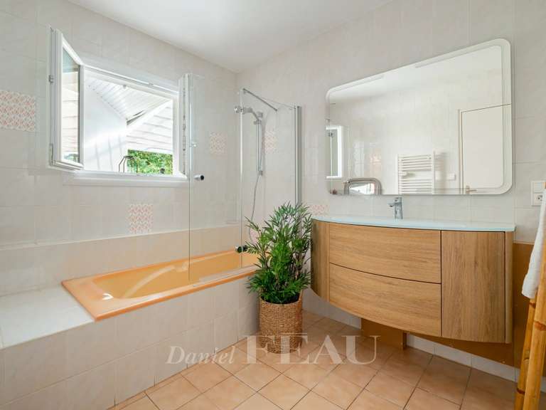 House Pornic - 5 bedrooms - 240m²