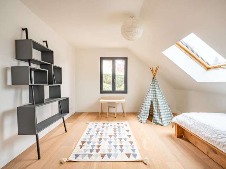 Maison Orgeval - 6 chambres - 258m²