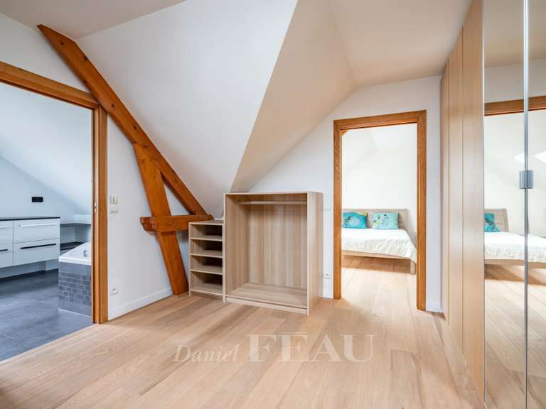 Maison Orgeval - 6 chambres - 258m²