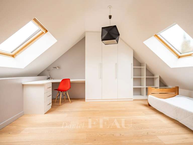 Maison Orgeval - 6 chambres - 258m²