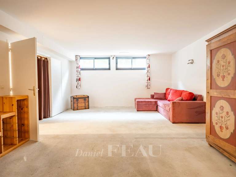 Maison Orgeval - 6 chambres - 258m²