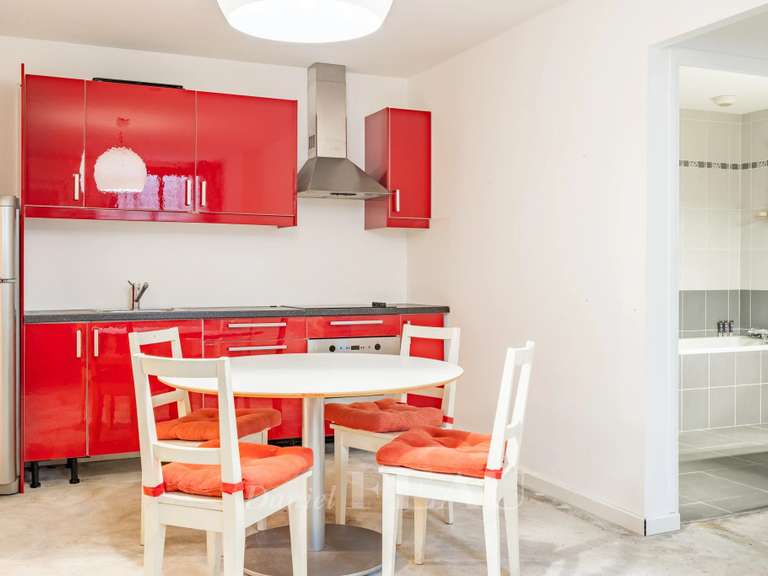 Maison Orgeval - 6 chambres - 258m²