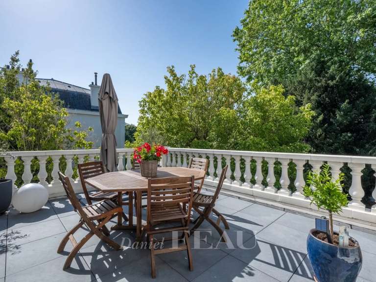 Maison Chatou - 7 chambres - 250m²