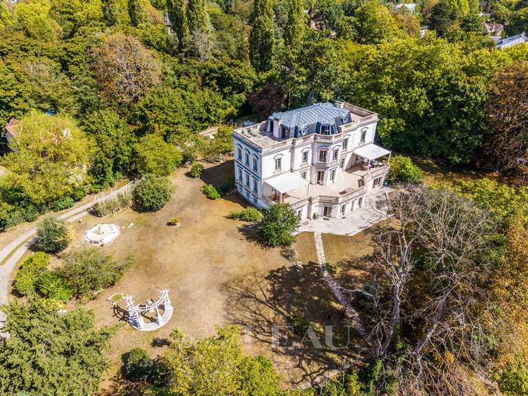 Maison Le Vésinet - 1 chambre - 680m²