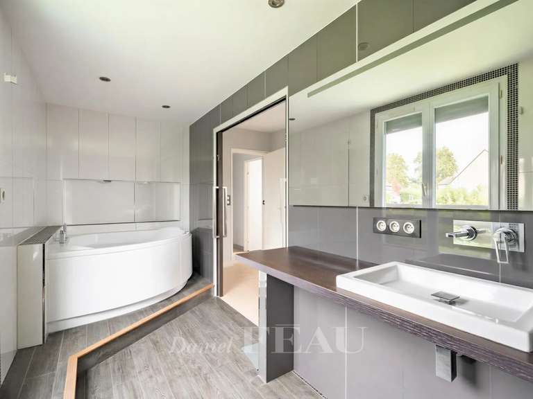 Maison Orgeval - 5 chambres - 195m²