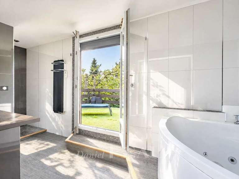 Maison Orgeval - 5 chambres - 195m²