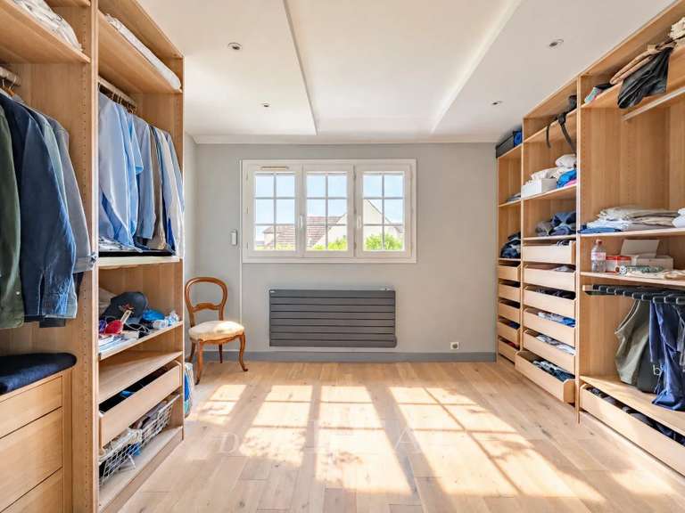 Maison Orgeval - 5 chambres - 195m²