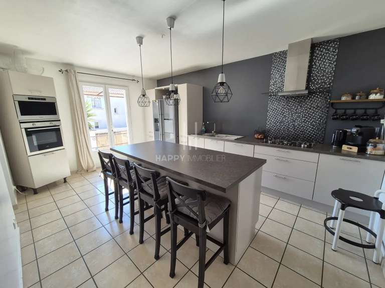 Maison Saint-Rémy-de-Provence - 4 chambres - 140m²